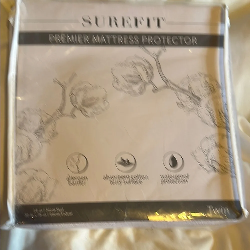 Sure Fit White Mattress Protector